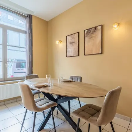 One Bedroom Close To Amenities * Roubaix