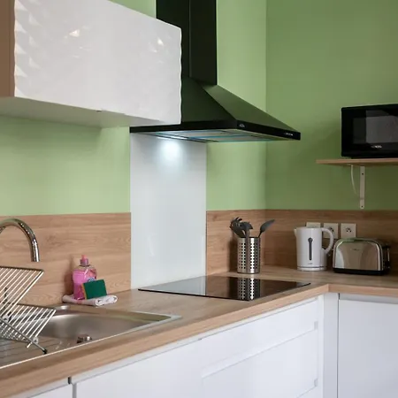 One Bedroom Close To Amenities Lejlighed